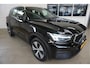 Volvo XC40 2.0 B3 Black Edition Cruise Adaptief - Stoel- Stuur verwarming