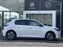 Peugeot 208 1.2 PureTech Allure Pack | Stoelverwarming | Keyless Entry/Start | Parkeercamera/-sensoren | DAB | Apple CarPlay/Android Auto | Climate Control | Cruise Control | Dealer Onderhouden |