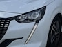 Peugeot 208 1.2 PureTech Allure Pack | Stoelverwarming | Keyless Entry/Start | Parkeercamera/-sensoren | DAB | Apple CarPlay/Android Auto | Climate Control | Cruise Control | Dealer Onderhouden |