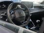 Peugeot 208 1.2 PureTech Allure Pack | Stoelverwarming | Keyless Entry/Start | Parkeercamera/-sensoren | DAB | Apple CarPlay/Android Auto | Climate Control | Cruise Control | Dealer Onderhouden |