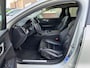 Volvo V60 2.0 T8 Twin Engine AWD Inscription ACC Dodehoek Trekhaak