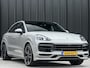 Porsche Cayenne Coupé 3.0 E-Hybrid Platinum Edition | Sport design pack | GT uitlaat | Techart spoiler Sport chrono | Panorama dak | Bose sound | 360 camera | Ambiance interieur |
