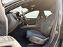Volvo XC60 T6 Plug-in hybrid AWD Plus Dark | Forest Lake Metallic | Navy Herringbone bekleding | Rondomzicht camera | Driver Assist Pack | Climate Pack | 19" Lichtmetalen velgen | Harman Kardon audio
