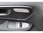 Mercedes-Benz EQV 300 L2 / AMG / Luchtvering / 7-Persoons / Black Edition / 360 Camera / Vol Opties / NIEUWSTAAT