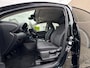 Toyota Yaris 1.5 VVT-i First Edition LED / CARPLAY / STOELVERW. / CAMERA / LANE ASSIST / CRUISE CONTROL / DEALER OND.