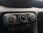 Toyota Yaris 1.5 VVT-i First Edition LED / CARPLAY / STOELVERW. / CAMERA / LANE ASSIST / CRUISE CONTROL / DEALER OND.