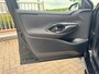 Toyota Yaris 1.5 VVT-i First Edition LED / CARPLAY / STOELVERW. / CAMERA / LANE ASSIST / CRUISE CONTROL / DEALER OND.