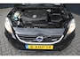 Volvo V40 2.0 D4 R-Design Business - LEDER- NAVIGATIE - PDC - TREKHAAK - 2e EIGENAAR