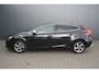 Volvo V40 2.0 D4 R-Design Business - LEDER- NAVIGATIE - PDC - TREKHAAK - 2e EIGENAAR