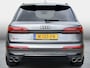 Audi Q7 4.0 TFSI SQ7 quattro Incl nieuwe service beurt bij Pon en Nieuwe APK bij aflevering / Carbon Package / Full Options  Luchtvering / 3X S-Line / Panorama dak / Dealerauto / 1e Eigenaar /