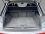 Audi Q7 4.0 TFSI SQ7 quattro Incl nieuwe service beurt bij Pon en Nieuwe APK bij aflevering / Carbon Package / Full Options  Luchtvering / 3X S-Line / Panorama dak / Dealerauto / 1e Eigenaar /
