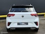 Volkswagen T-Roc 1.5 TSI R-Line Facelift | Black-style
