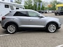 Volkswagen T-Roc 1.5 TSI Style | Automaat | LED | Keyless | Adapt. Cruise | Apple/Android | PDC v+a incl Camera | Afn. Trekhaak