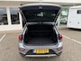 Volkswagen T-Roc 1.5 TSI Style | Automaat | LED | Keyless | Adapt. Cruise | Apple/Android | PDC v+a incl Camera | Afn. Trekhaak