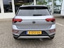 Volkswagen T-Roc 1.5 TSI Style | Automaat | LED | Keyless | Adapt. Cruise | Apple/Android | PDC v+a incl Camera | Afn. Trekhaak