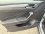 Volkswagen T-Roc 1.5 TSI Style | Automaat | LED | Keyless | Adapt. Cruise | Apple/Android | PDC v+a incl Camera | Afn. Trekhaak