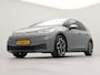 Volkswagen ID.3 First Plus 58 kWh incl. afneembare trekhaak | SoH 92,1 % | Apple Carplay | Afneembare trekhaak | Wifi | Parkeersensoren voor en achter | Achteruitrij camera | Wifi | Spraakbediening | Voorstoelen verwarmd | Stuur verwarmd |