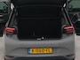 Volkswagen ID.3 First Plus 58 kWh incl. afneembare trekhaak | SoH 92,1 % | Apple Carplay | Afneembare trekhaak | Wifi | Parkeersensoren voor en achter | Achteruitrij camera | Wifi | Spraakbediening | Voorstoelen verwarmd | Stuur verwarmd |