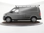 Volkswagen Transporter 2.0 TDI L1H1 26 Economy Business · Apple/Android Car Play · Imperiaal · Tussenschot · Vloerplaat · P-Sensoren · Cruise Control ·