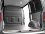 Volkswagen Transporter 2.0 TDI L1H1 26 Economy Business · Apple/Android Car Play · Imperiaal · Tussenschot · Vloerplaat · P-Sensoren · Cruise Control ·