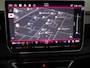 Volkswagen Tiguan 1.5 eHybrid R-Line Edition 272 pk Automaat (DSG) | Verlengde garantie | Navigatie | Panoramadak | Trekhaak (wegklapbaar) | Stoelverwarming v/a | Black Style pakket | R-Line |