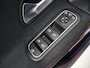 Mercedes-Benz A-klasse 250 e AMG Line | Night | Panoramadak | Multibeam | Stoelverwarming | Sfeerverlichting | Widescreen |