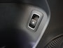 Mercedes-Benz A-klasse 250 e AMG Line | Night | Panoramadak | Multibeam | Stoelverwarming | Sfeerverlichting | Widescreen |