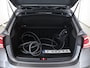 Mercedes-Benz A-klasse 250 e AMG Line | Night | Panoramadak | Multibeam | Stoelverwarming | Sfeerverlichting | Widescreen |