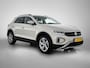 Volkswagen T-Roc 1.0 Life 110pk | Navigatie | Airco | Adaptieve Cruise Control | Camera | 16"LMV | LED | Draadloze Telefoonlader | Apple Carplay/Android Auto |