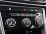 Volkswagen T-Roc 1.0 Life 110pk | Navigatie | Airco | Adaptieve Cruise Control | Camera | 16"LMV | LED | Draadloze Telefoonlader | Apple Carplay/Android Auto |
