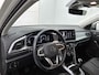 Volkswagen T-Roc 1.0 Life 110pk | Navigatie | Airco | Adaptieve Cruise Control | Camera | 16"LMV | LED | Draadloze Telefoonlader | Apple Carplay/Android Auto |