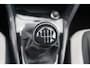Volkswagen T-Roc 1.5 TSI 150pk Sport | Trekhaak | Navigatie | All Season banden