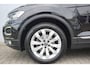 Volkswagen T-Roc 1.5 TSI 150pk Sport | Trekhaak | Navigatie | All Season banden