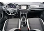 Volkswagen T-Roc 1.5 TSI 150pk Sport | Trekhaak | Navigatie | All Season banden