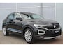 Volkswagen T-Roc 1.5 TSI 150pk Sport | Trekhaak | Navigatie | All Season banden