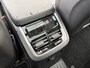 Volvo XC90 Plug-in Hybrid T8 AWD Ultimate Bright | Long Range | Trekhaak | Bowers & Wilkins audio | Luchtvering | 22 inch velgen | Stoelmassage | Stoelventilatie | Standkachel | Stoel- en stuurverwarming | Getint glas | Adaptive cruise control | 7 zitplaatsen |
