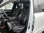 Volvo XC90 Plug-in Hybrid T8 AWD Ultimate Bright | Long Range | Trekhaak | Bowers & Wilkins audio | Luchtvering | 22 inch velgen | Stoelmassage | Stoelventilatie | Standkachel | Stoel- en stuurverwarming | Getint glas | Adaptive cruise control | 7 zitplaatsen |