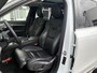 Volvo XC90 2.0 T8 Recharge AWD Ultimate Bright | Plug-in Hybrid (PHEV) Long Range | Trekhaak | Bowers Wilkins Audio | Luchtvering | Stoelventilatie | Stoelmassage | Nappaleder | Panoramadak | 360 Graden Camera | Parkeersensoren | Keyless Entry | Elektrische Achterklep | Apple Carplay | Android Auto