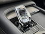 Volvo XC90 Plug-in Hybrid T8 AWD Ultimate Bright | Long Range | Trekhaak | Bowers & Wilkins audio | Luchtvering | 22 inch velgen | Stoelmassage | Stoelventilatie | Standkachel | Stoel- en stuurverwarming | Getint glas | Adaptive cruise control | 7 zitplaatsen |