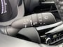 Toyota Yaris Cross 1.5 Hybrid Active edition Draadloze telefoonlader, parkeersensoren v&a, achteruitrij camera, navigatie middels Apple Carplay/Android Auto