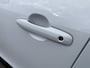 Toyota Yaris Cross 1.5 Hybrid Active edition Draadloze telefoonlader, parkeersensoren v&a, achteruitrij camera, navigatie middels Apple Carplay/Android Auto