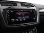 Volkswagen Tiguan 1.4 TSI eHybrid 245pk DSG Life Business · Camera · Matrix LED · Inklap. Trekhaak · Stuur- & Stoelverwarming + achterbank verwarmd · Apple/Android Car Play · Elek. Achterklep ·