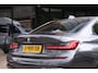BMW 3-Serie 318d Executive Edition|RIJKLAAR!|M-Sport|Alcantara|Carplay|Dealeronderhouden|1e Eigenaar