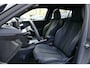 Peugeot e-2008 EV 54KWH GT AUTOMAAT / NAVI / CLIMA / CAMERA V+A / 17"LMV / KEYLESS / FULL-LED / PDC / ADAPT. CRUISECONTROL / 1E EIGENAAR / SCHITTERENDE STAAT !!