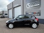 Suzuki Swift 1.2 90PK Airco,Navi,Carplay,Isofix,Stoelverwarming,ElektrRamen+Spiegels,Led,Camera,Bluetooth,Multi-Stuur,Lmv,Usb