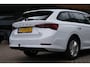 Skoda Octavia Combi 1.5 e-TSI Business Edition|Rijklaar!|Trekhaak|Sfeer|Carplay|Schakelpaddles|Rijstrooksensor