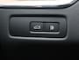 Volvo XC60 2.0 T8 Plug-in hybrid AWD Ultra Dark Exec. Ed. Panoramadak, Trekhaak, 22" LM Velgen, Bowers & Wilkins, Luchtvering, Head-Up Display, Side Assist, Keyless