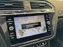 Volkswagen Tiguan 1.4 TSI 150pk ACT Comfortline Business · Panoramadak · Wegklapbare Trekhaak · R-line Exterieur · Apple/Android Car Play · Stoelverwarming · Navigatie · 19'' Inch ·