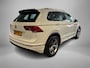 Volkswagen Tiguan 1.4 TSI 150pk ACT Comfortline Business · Panoramadak · Wegklapbare Trekhaak · R-line Exterieur · Apple/Android Car Play · Stoelverwarming · Navigatie · 19'' Inch ·