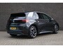 Volkswagen ID.3 204pk First Plus 58 kWh | Achteruitrij camera | Navigatie | Stoelverwarming